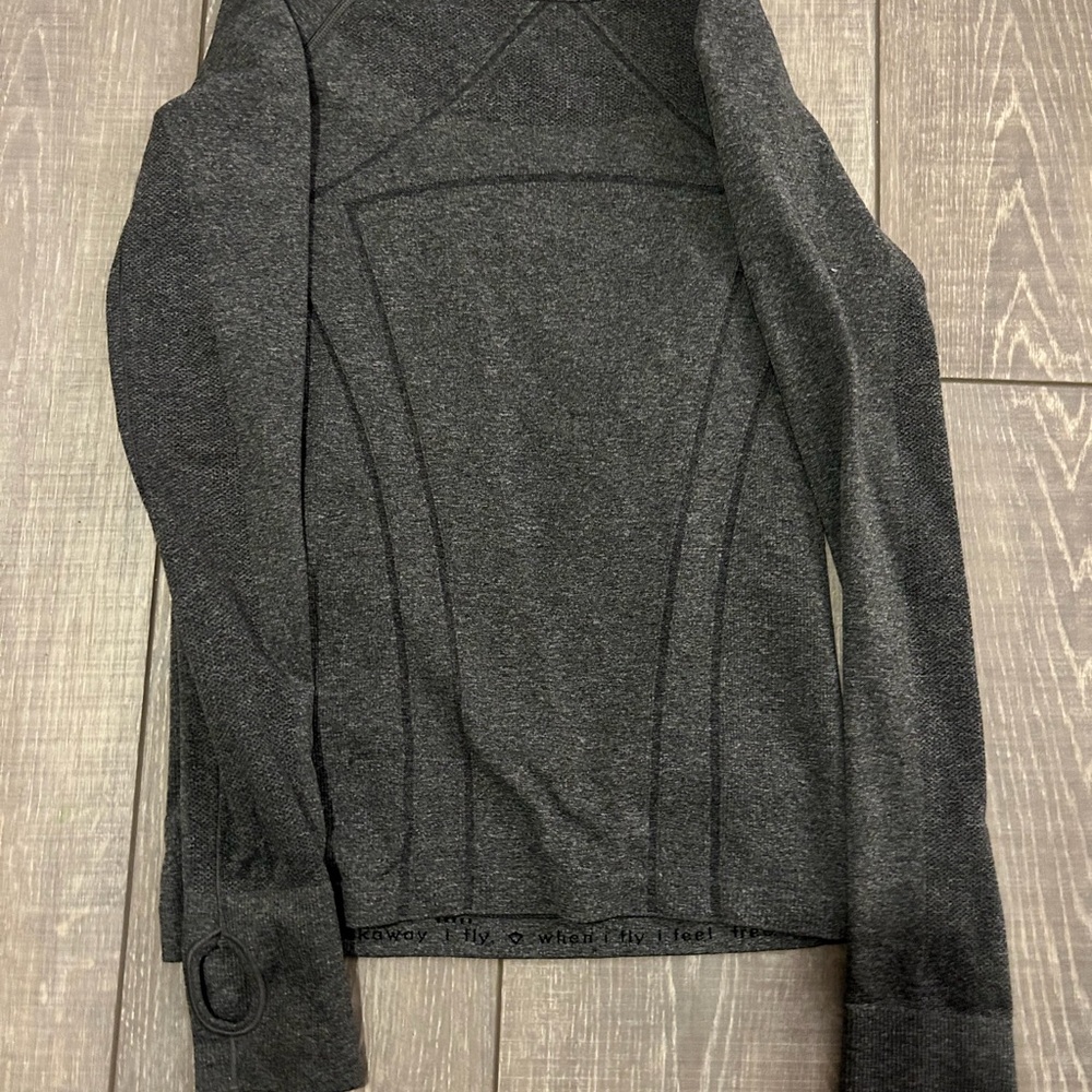 Ivivva Charcoal Long-Sleeve Top